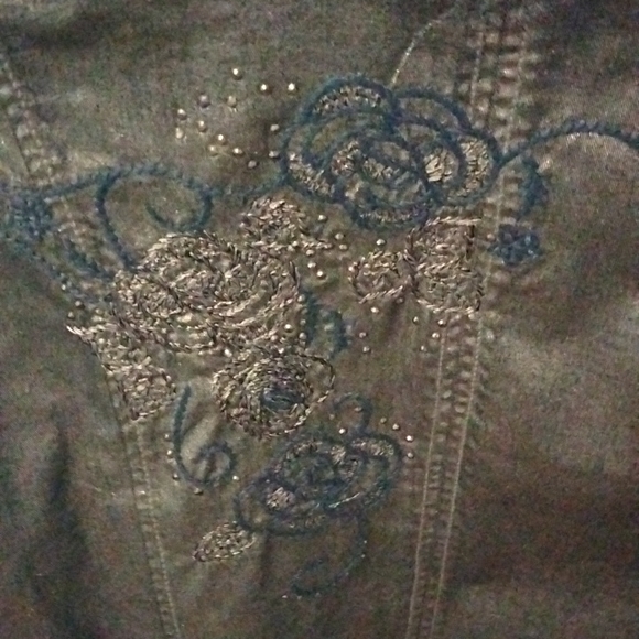 Jacket - Picture 4 of 6